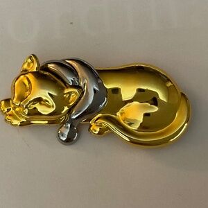 Vintage Liz Claiborne Sleeping Cat Brooch Kitten